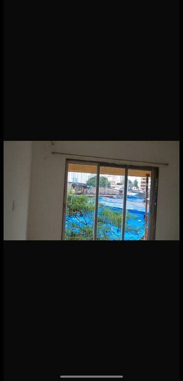Master Bedroom in 2 BHK Apartment at Avant Heritage, Jogeshwari East – for Rent