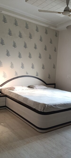 Bedroom in 5 BHK Villa at Science City – for Sale