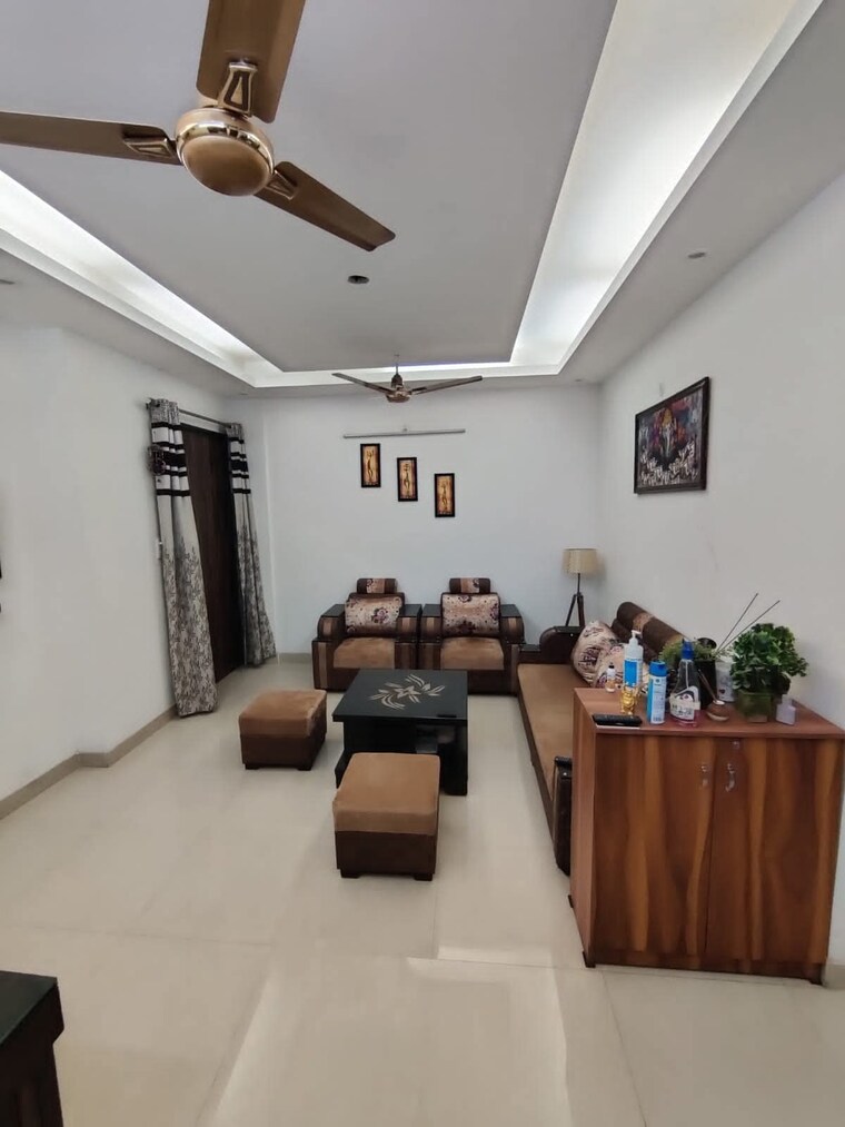 Living Room, sector 14 3 Bedroom 1600 Sq.Ft. Builder Floor In Sector 14 Gurgaon 9175920