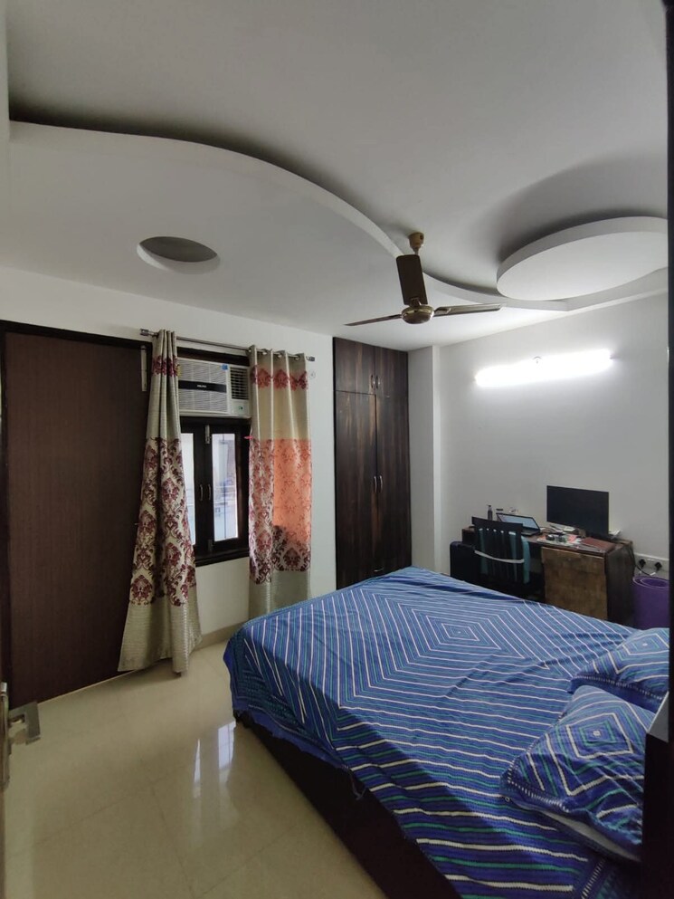 Bedroom, sector 14 3 Bedroom 1600 Sq.Ft. Builder Floor In Sector 14 Gurgaon 9175920