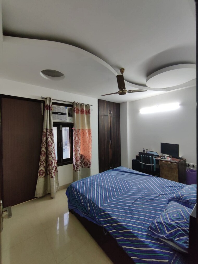 Bedroom, sector 14 3 Bedroom 1600 Sq.Ft. Builder Floor In Sector 14 Gurgaon 9175920