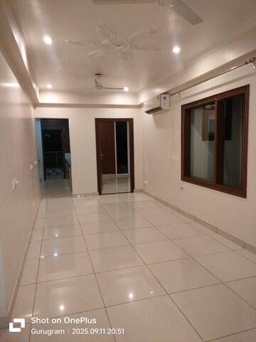 Building Lobby in 2 BHK Builder Floor at Sector 17 – for Rent