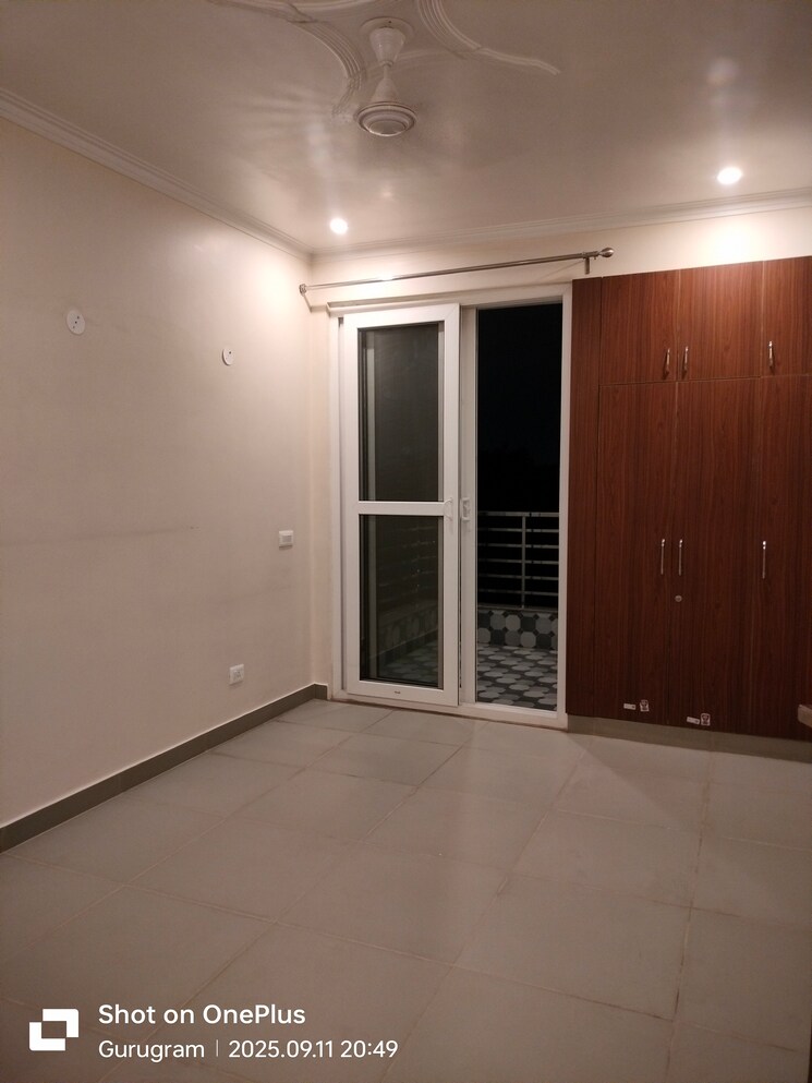 Room, sector 17 2 Bedroom 1500 Sq.Ft. Builder Floor In Sector 17 Gurgaon 9175936