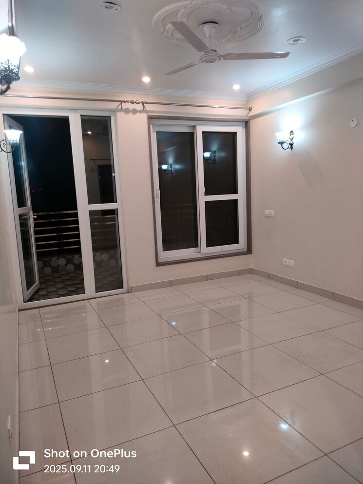 undefined, sector 17 2 Bedroom 1500 Sq.Ft. Builder Floor In Sector 17 Gurgaon 9175936