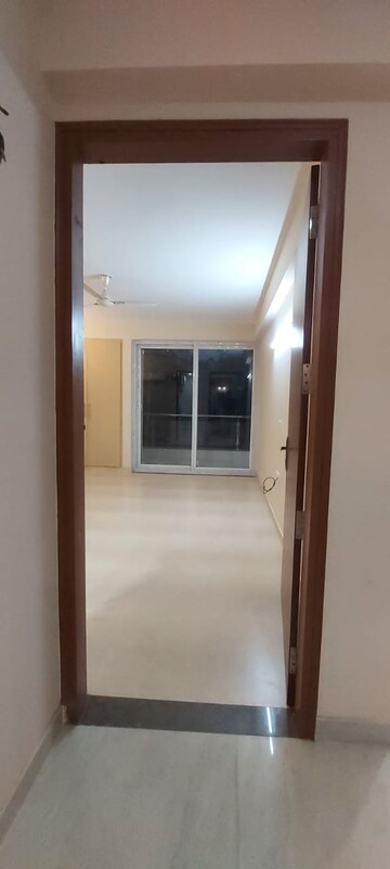 Building Lobby in 3 BHK Builder Floor at Sector 31 – for Rent
