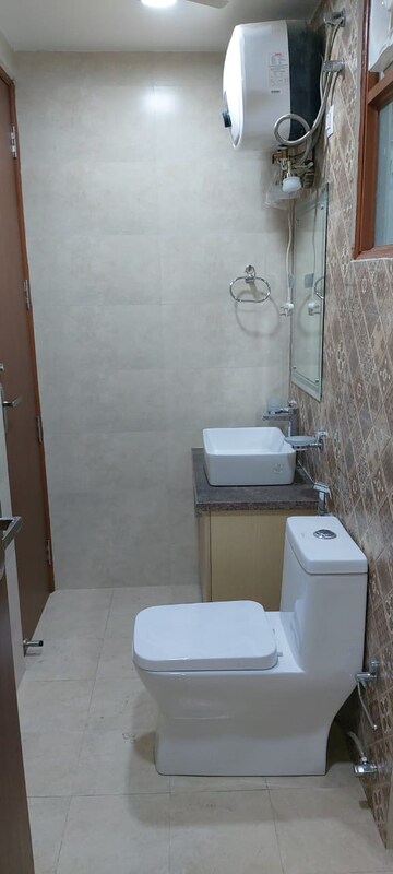Bathroom in 3 BHK Builder Floor at Sector 31 – for Rent