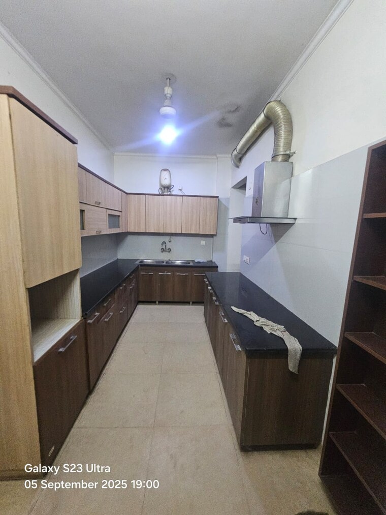 Kitchen, sector 52 3 Bedroom 2300 Sq.Ft. Builder Floor In Sector 52 Gurgaon 9175965