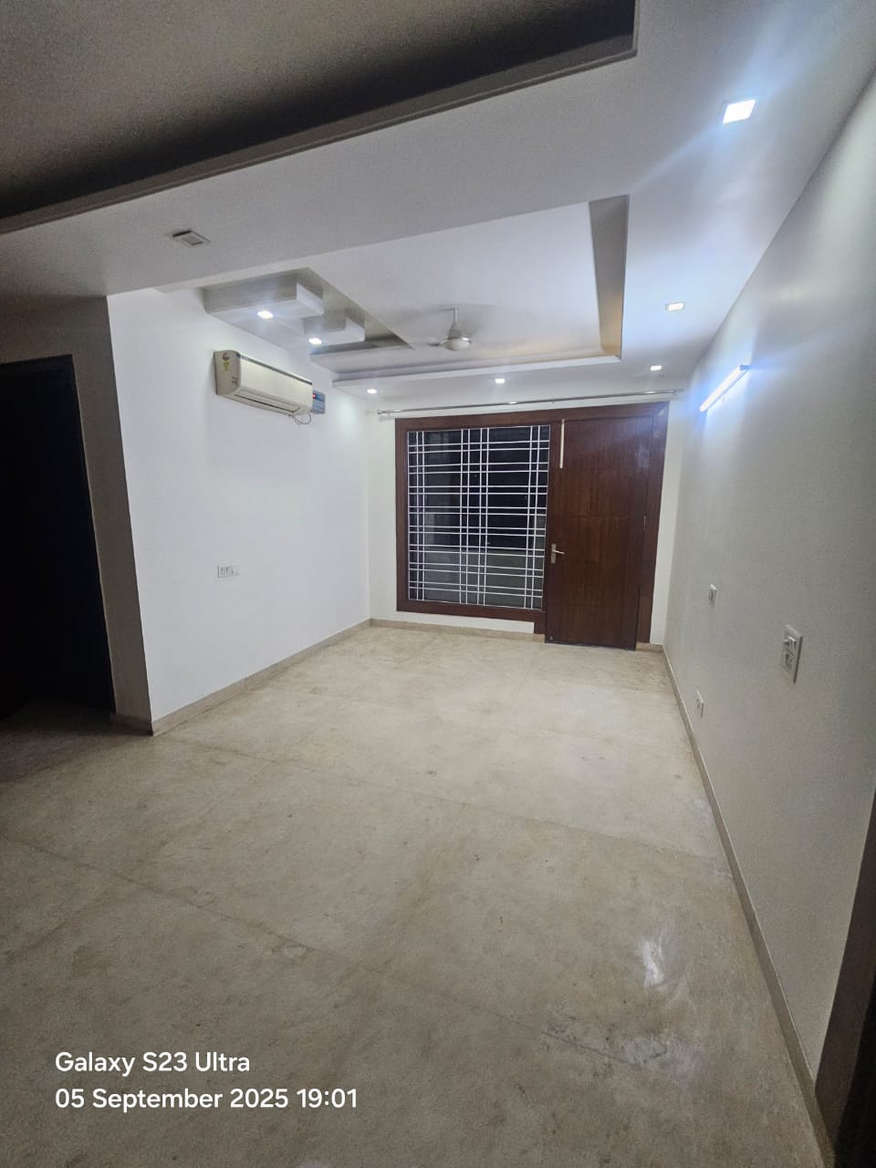 3 BHK + Pooja Room Builder Floor For Rent in Sector 52