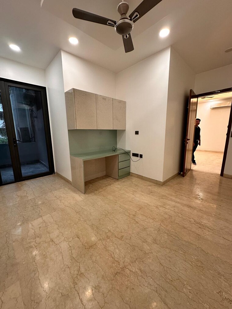 Room, dlf-garden-villas 4 Bedroom 310 Sq.Yd. Builder Floor In Sector 43 Gurgaon 9175985