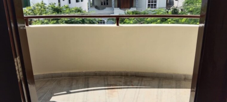 Balcony, rk-residency-banjara-hills 3 Bedroom 1900 Sq.Ft. Apartment In Banjara Hills Hyderabad 9176002