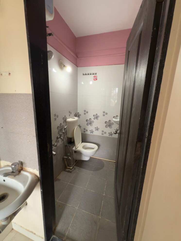Bathroom, mangal-shanti-mansha 2 Bedroom 568 Sq.Ft. Apartment In Wagholi Pune 9175997