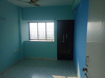 Room in 2 BHK Apartment at Hiland Woods, Rajarhat – for Sale