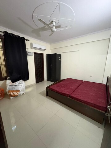 Bedroom in 3 BHK Builder Floor at Sector 15 – for Rent