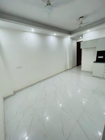 Room in 2 BHK Independent House at Chattarpur – for Sale