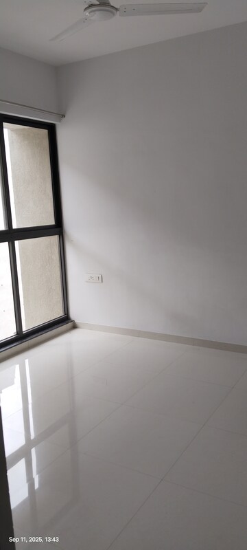 Room in 1 BHK Apartment at Lodha Palava Downtown, Dombivli East – for Rent