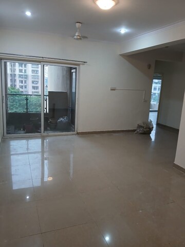 Room in 3 BHK Apartment at Gaurs Cascades, Raj Nagar Extension – for Rent