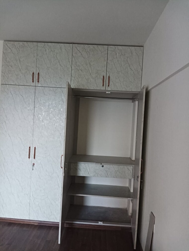 Room, bptp-discovery-park 2 Bedroom 804 Sq.Ft. Apartment In Sector 80 Faridabad 9176171