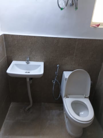 Bathroom in 2 BHK Apartment at Suncity Avenue 76, Sector 76 – for Rent