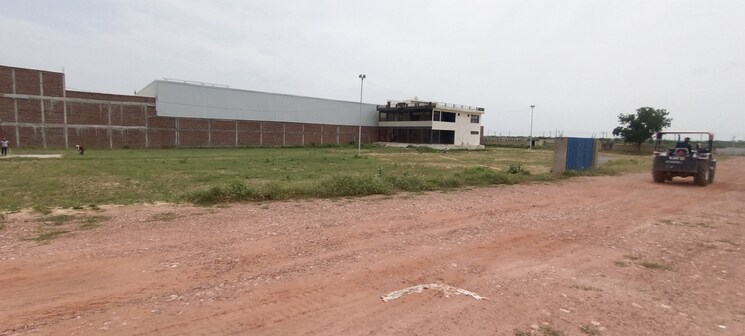 undefined, agra bye pass road Commercial Industrial Plot 4184 Sq.Yd. In Agra Bye Pass Road Agra 9176232