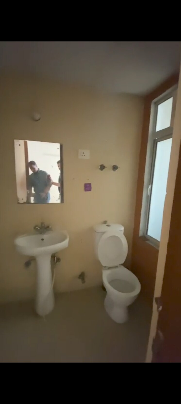 Bathroom, gaur-city-2-16th-avenue 3 Bedroom 1500 Sq.Ft. Apartment In Sector 16c Greater Noida Greater Noida 9176303