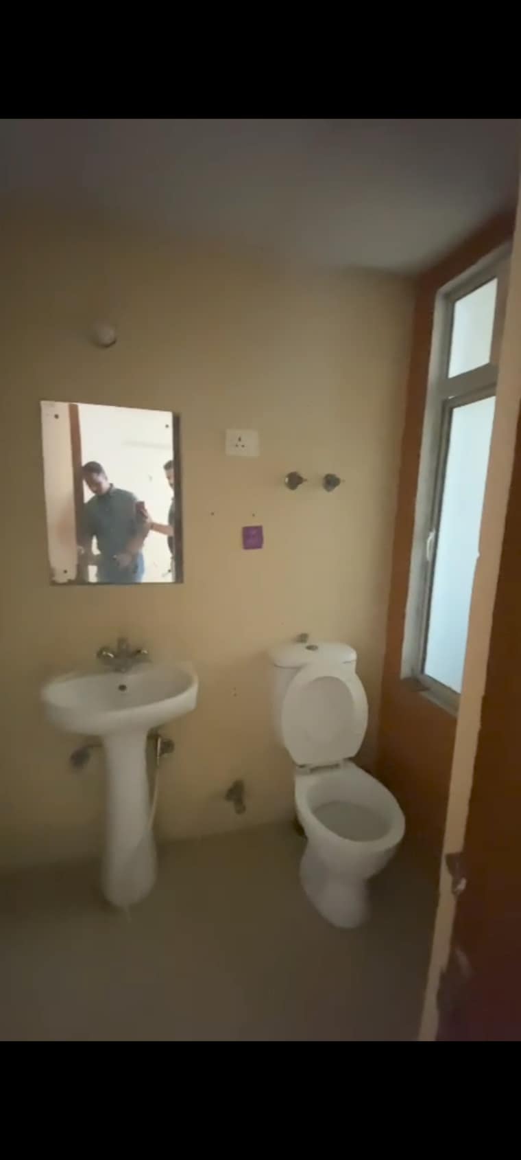 Bathroom, gaur-city-2-16th-avenue 3 Bedroom 1500 Sq.Ft. Apartment In Sector 16c Greater Noida Greater Noida 9176303