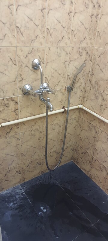 Bathroom in 1 BHK Apartment at Suchidham Complex, Goregaon East – for Rent