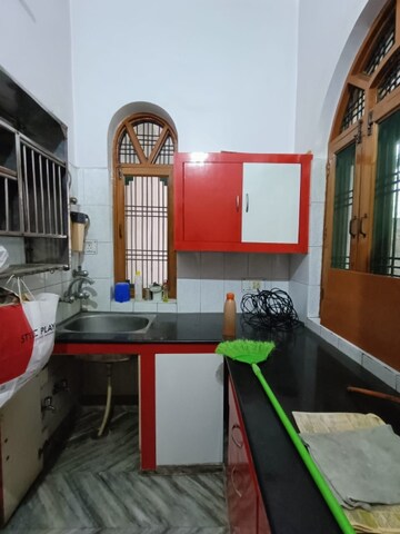 Kitchen in 2.5 BHK Independent House at Gomti Nagar – for Rent