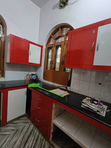 Kitchen in 2.5 BHK Independent House at Gomti Nagar – for Rent