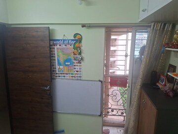 Furnished Amenities in 2.5 BHK Apartment at Rosa Oasis, Ghodbunder Road – for Sale