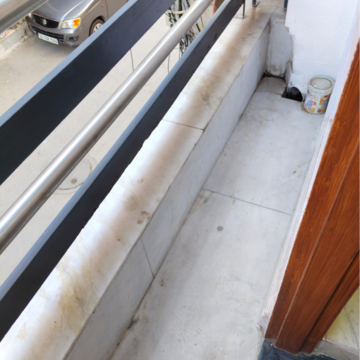Balcony in 2 BHK Builder Floor at Govindpuri – for Rent