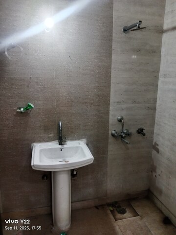 Bathroom in 2 BHK Builder Floor at Ashoka Enclave – for Rent
