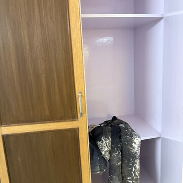 Furnished Amenities in 2 BHK Apartment at Best Home 7, Sector 72 – for Rent