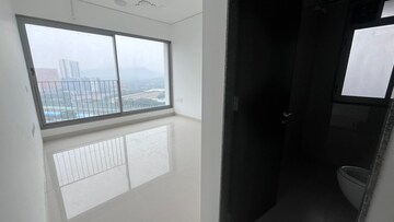Room in 2 BHK Apartment at Sunteck City Avenue 4, Goregaon West – for Rent