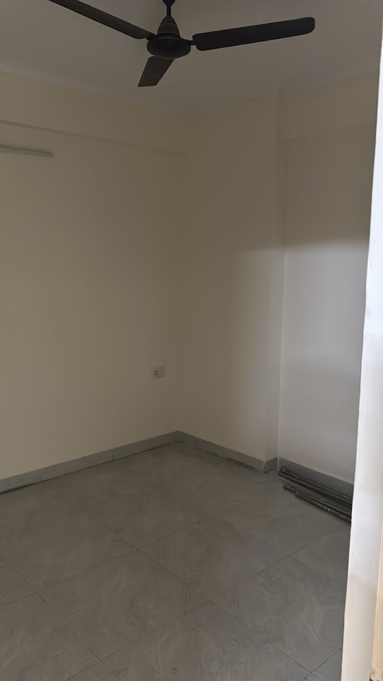 Room, svp-gulmohur-garden 3 Bedroom 1185 Sq.Ft. Apartment In Raj Nagar Extension Ghaziabad 9176360