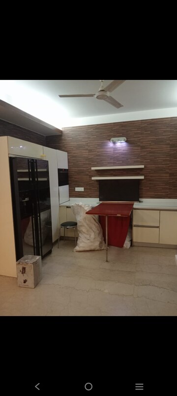Parking in 2 BHK Builder Floor at Saket – for Rent