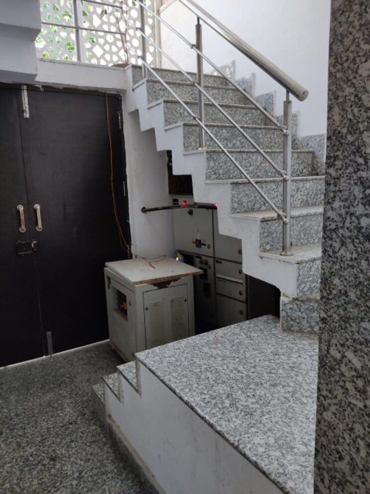 Bathroom, gomti nagar 6+ Bedroom 2880 Sq.Ft. Villa In Gomti Nagar Lucknow 9176449