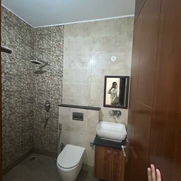 Bathroom in 3 BHK Builder Floor at Sector 46 – for Rent