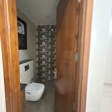 Bathroom in 3 BHK Builder Floor at Sector 46 – for Rent