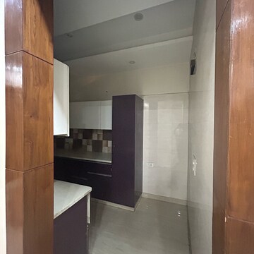 Kitchen in 3 BHK Builder Floor at Sector 46 – for Rent
