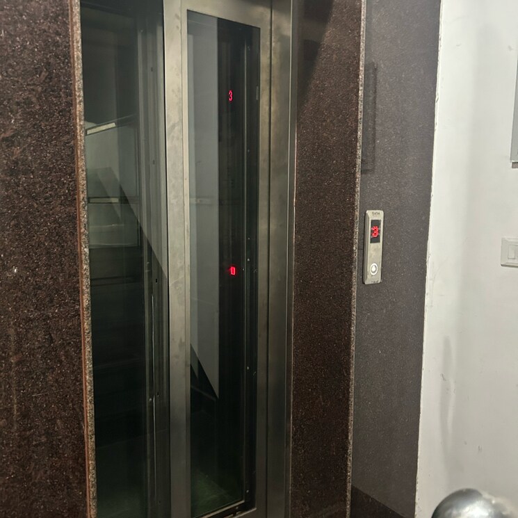 undefined, sector 46 3 Bedroom 264 Sq.Yd. Builder Floor In Sector 46 Gurgaon 9176576