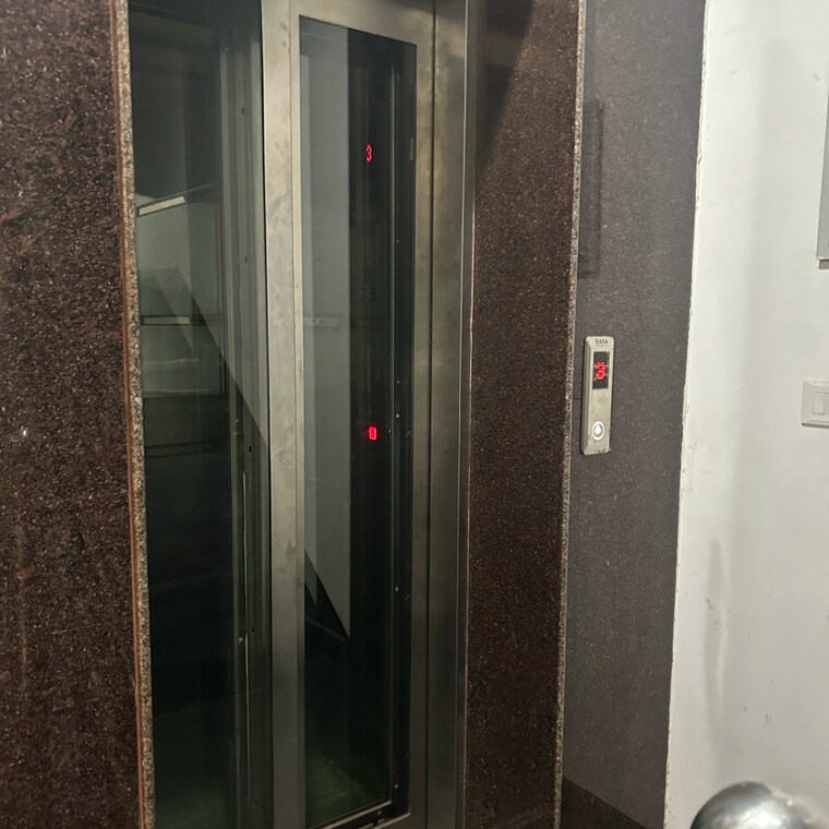 undefined, sector 46 3 Bedroom 264 Sq.Yd. Builder Floor In Sector 46 Gurgaon 9176568