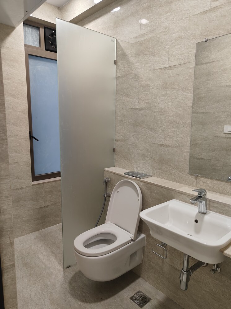 Bathroom, adani-ten-bkc 2 Bedroom 800 Sq.Ft. Apartment In Bandra East Mumbai 9176471