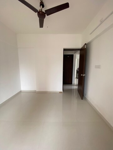 Room in 2 BHK Apartment at Krisala 41 Cosmo, Tathawade – for Rent