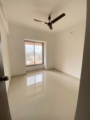 Room in 2 BHK Apartment at Krisala 41 Cosmo, Tathawade – for Rent