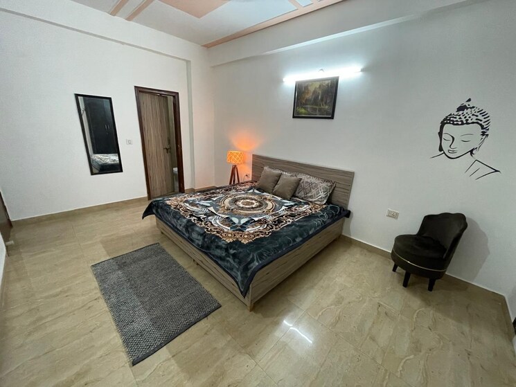 Bedroom, sector 56 3 Bedroom 250 Sq.Yd. Builder Floor In Sector 56 Gurgaon 9176484