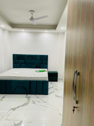 Bedroom in 2 BHK Apartment at Saket – for Rent