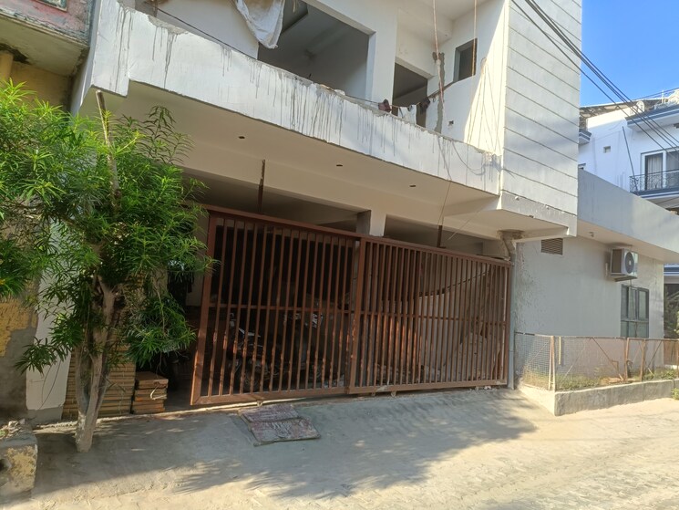 Exterior View, palam vihar 3 Bedroom 1300 Sq.Ft. Builder Floor In Palam Vihar Gurgaon 9176840