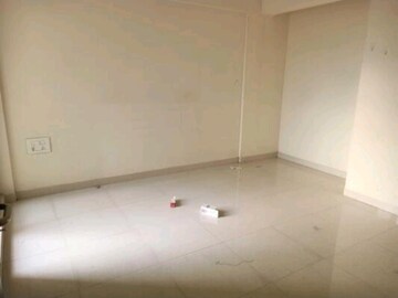 Room in 2 BHK Apartment at Ashar Sapphire, Kapur Bawdi – for Rent