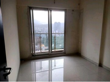 Room in 2 BHK Apartment at Ashar Sapphire, Kapur Bawdi – for Rent
