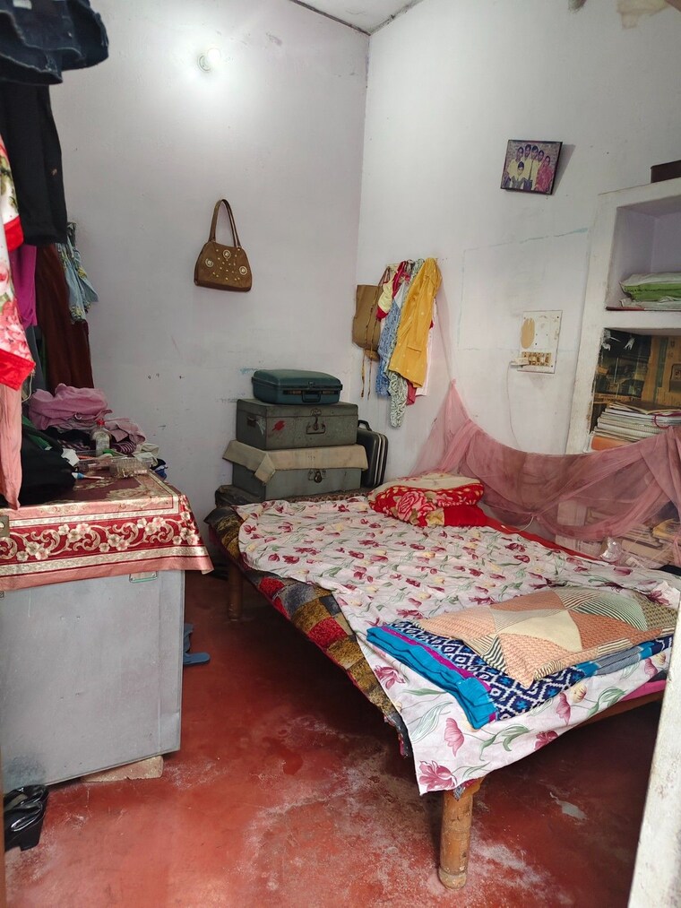 Bedroom, preeti nagar 4 Bedroom 1800 Sq.Ft. Independent House In Preeti Nagar Lucknow 9176703